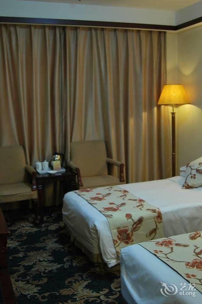 Desheng Hotel Пекин Экстерьер фото