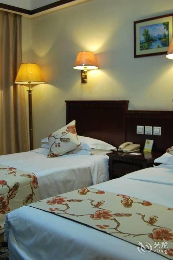 Desheng Hotel Пекин Экстерьер фото