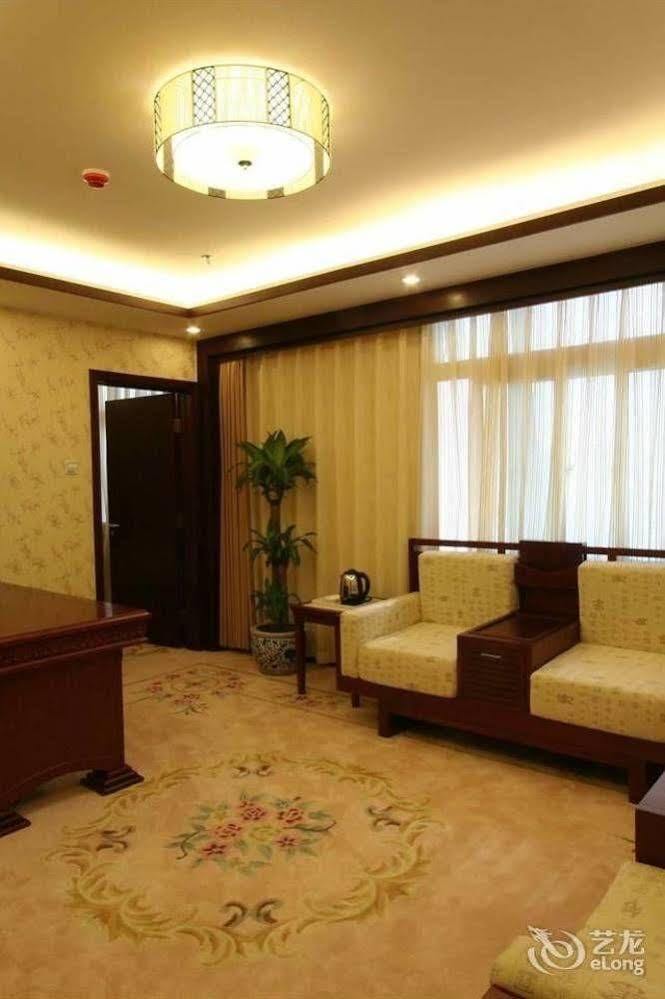 Desheng Hotel Пекин Экстерьер фото